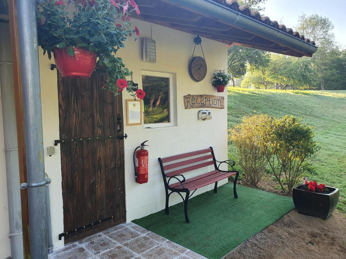 Saulgond Luxury Safari Tents At Moulin Du Pommier Glamping & Camping מראה חיצוני תמונה