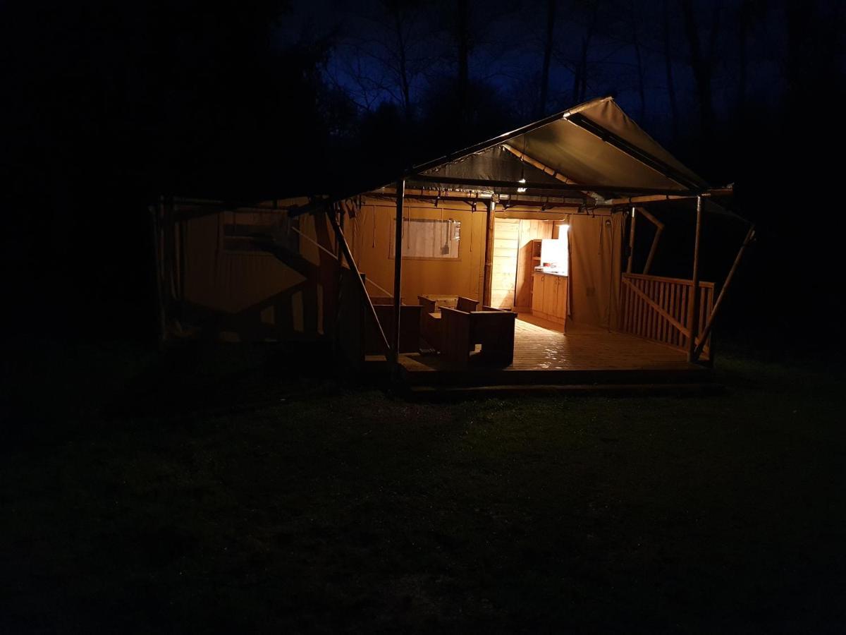 Saulgond Luxury Safari Tents At Moulin Du Pommier Glamping & Camping מראה חיצוני תמונה
