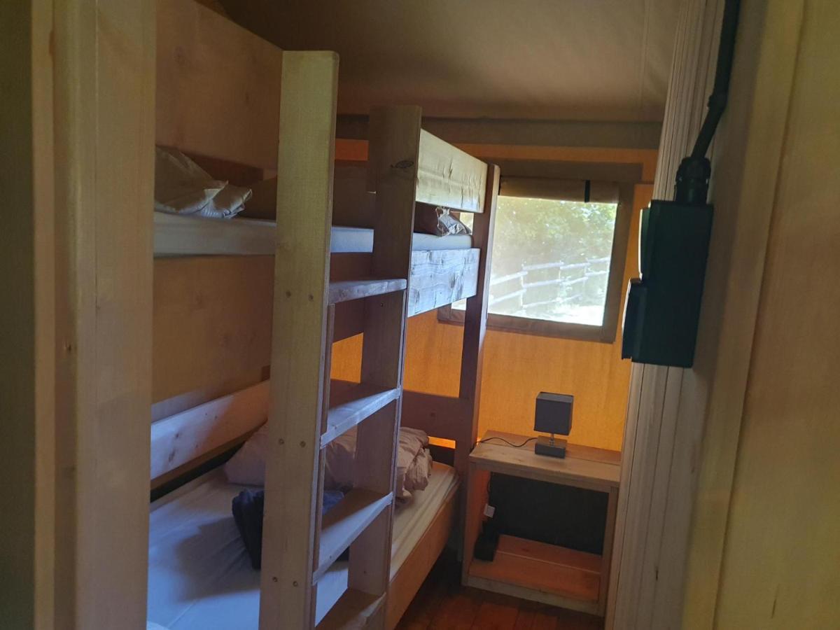 Saulgond Luxury Safari Tents At Moulin Du Pommier Glamping & Camping מראה חיצוני תמונה