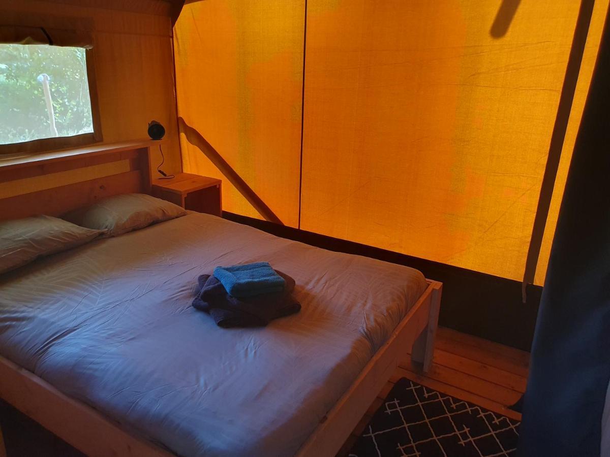 Saulgond Luxury Safari Tents At Moulin Du Pommier Glamping & Camping מראה חיצוני תמונה