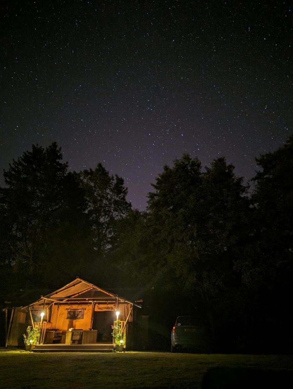 Saulgond Luxury Safari Tents At Moulin Du Pommier Glamping & Camping מראה חיצוני תמונה