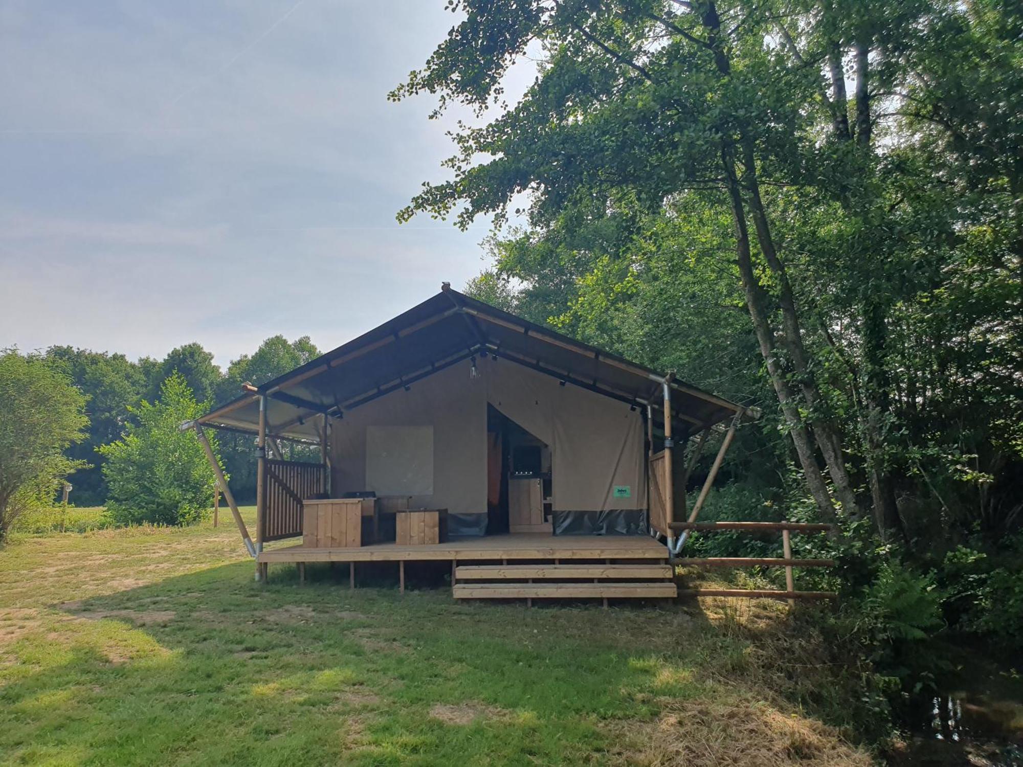 Saulgond Luxury Safari Tents At Moulin Du Pommier Glamping & Camping מראה חיצוני תמונה
